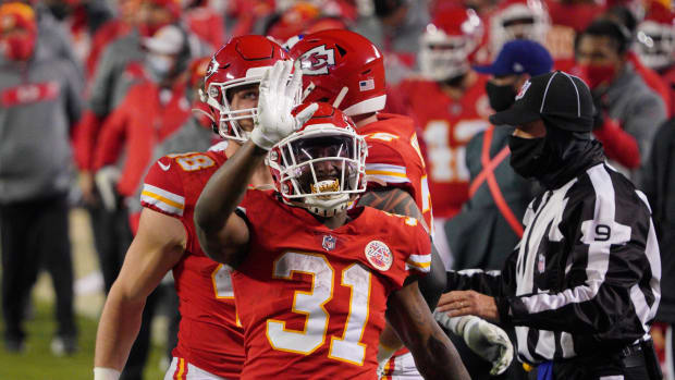 Darrel Williams (31) reacts against the Buffalo Bills during the fourth quarter in the AFC Championship Game